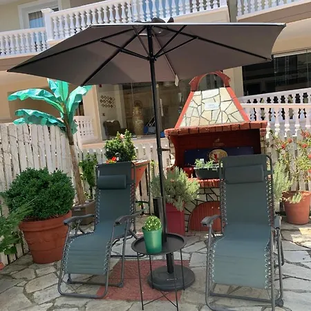 Exarhos Hotel *