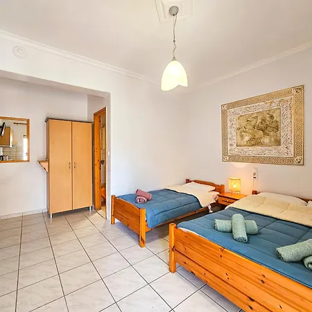 Exarhos Hotel *