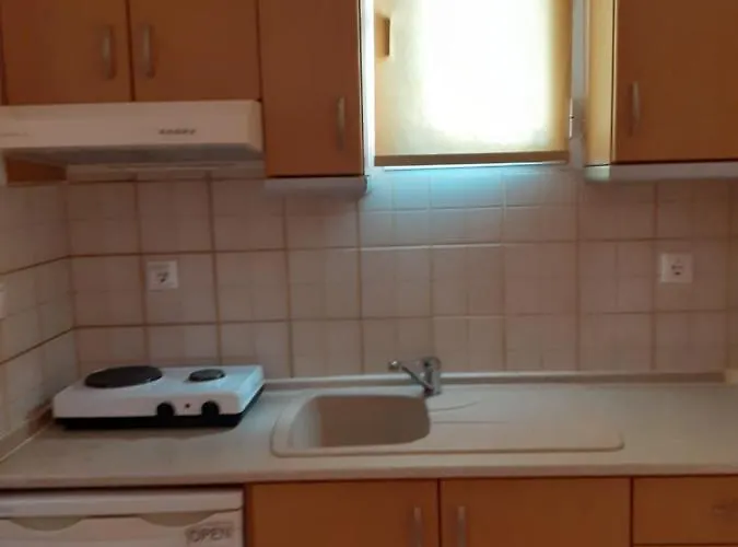 Exarhos Отель *