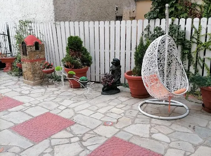 Отель Exarhos *