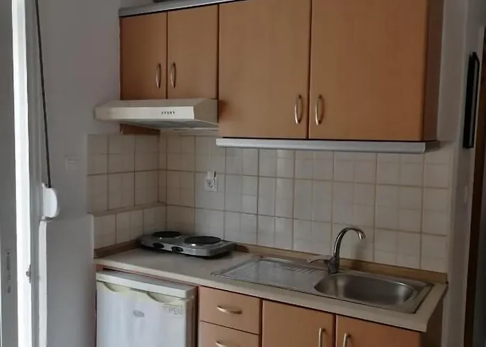 Exarhos Отель *