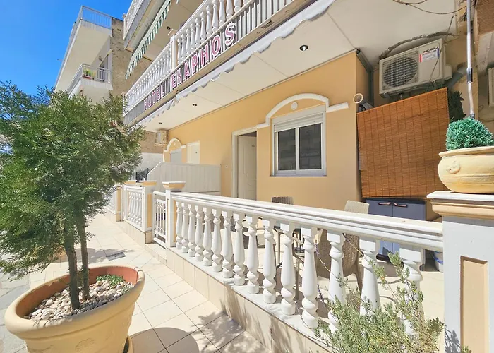 Hotel Exarhos *